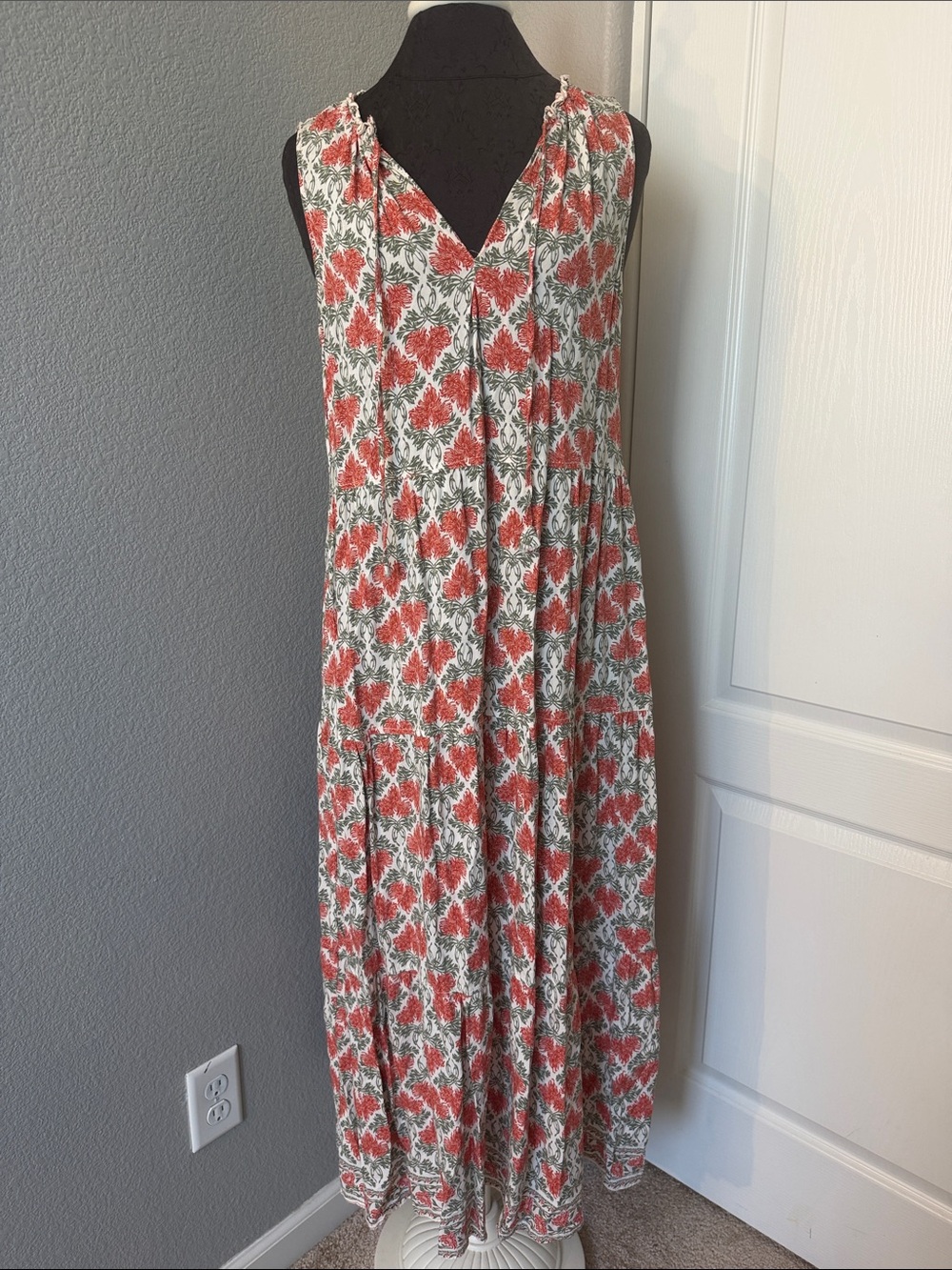 Max Studio Coral and Green Floral Baroque Midi Dress Size Large